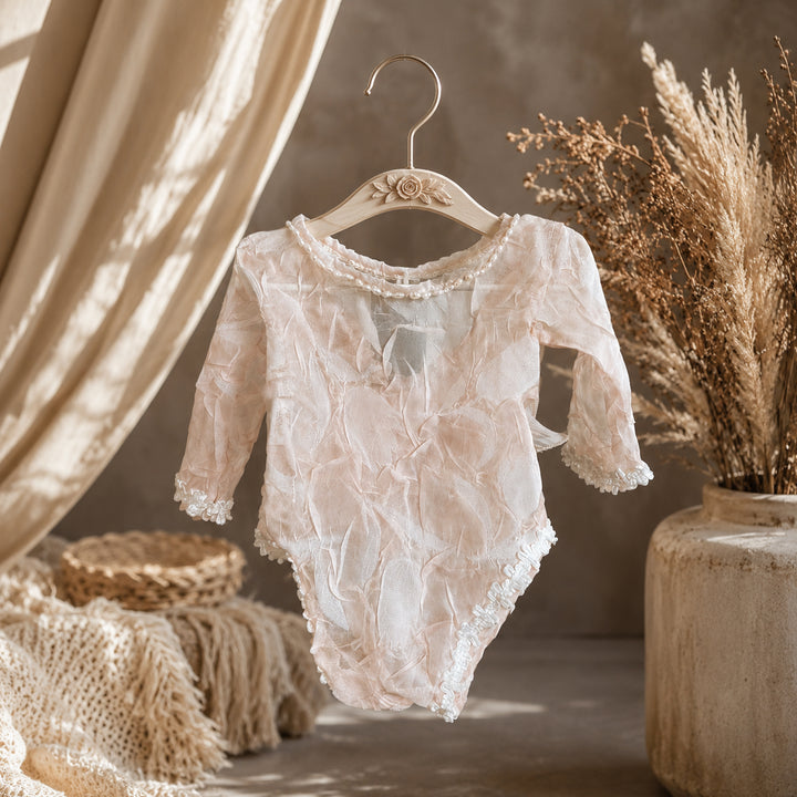 Robe de nouveau-né en tulle avec étoiles