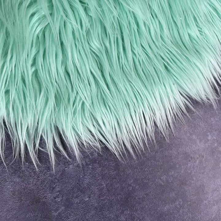 Faux Fur 60CM Blanket