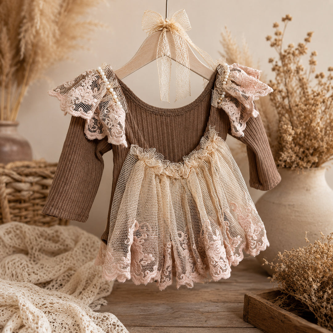 Vestido de recién nacido con tutú beige
